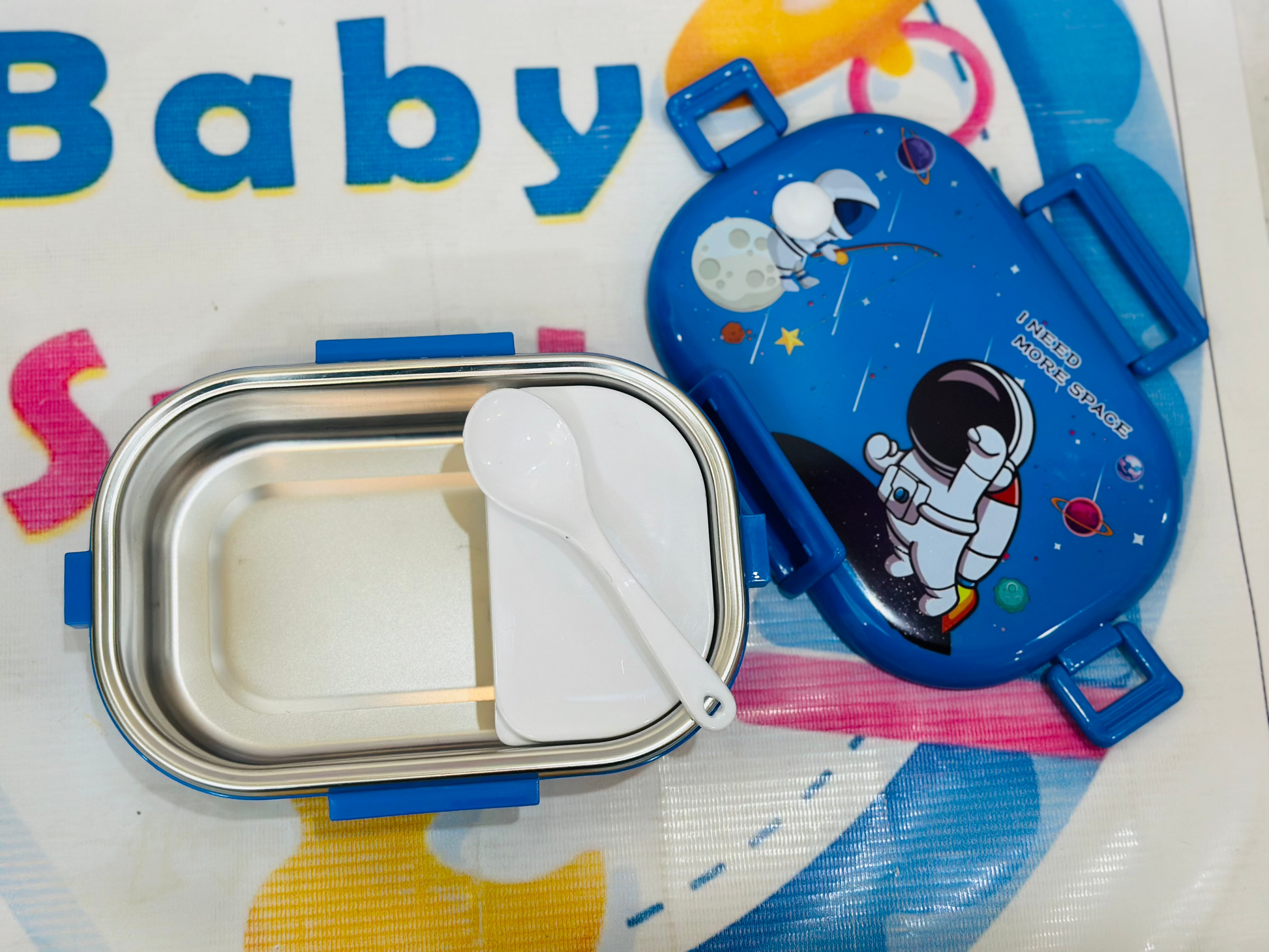 Hot & Cool Lunchbox with Cutlery β Fresh Meals Anywhere! π±π₯βοΈ