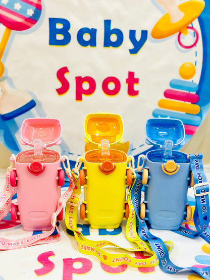 Bus-shaped kids sipper bottle
