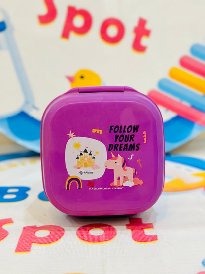 Kids plastic lunch box